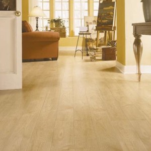 Laminate flooring maple